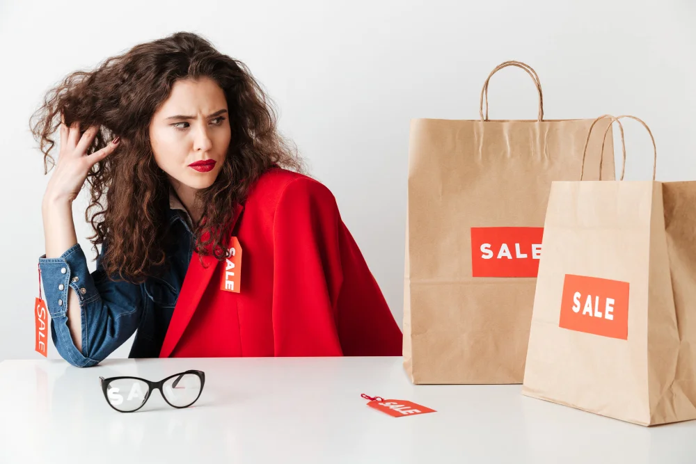 איך לזהות מבצע מזויף — המדריך שיחסוך לכם כסף